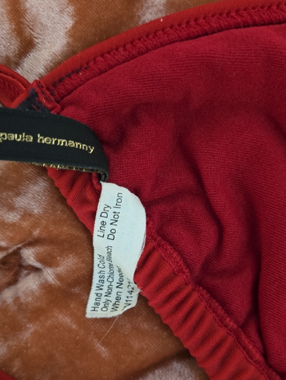 Vix Red Bikini Top with Gold Logo Tag - Picture 7 of 8